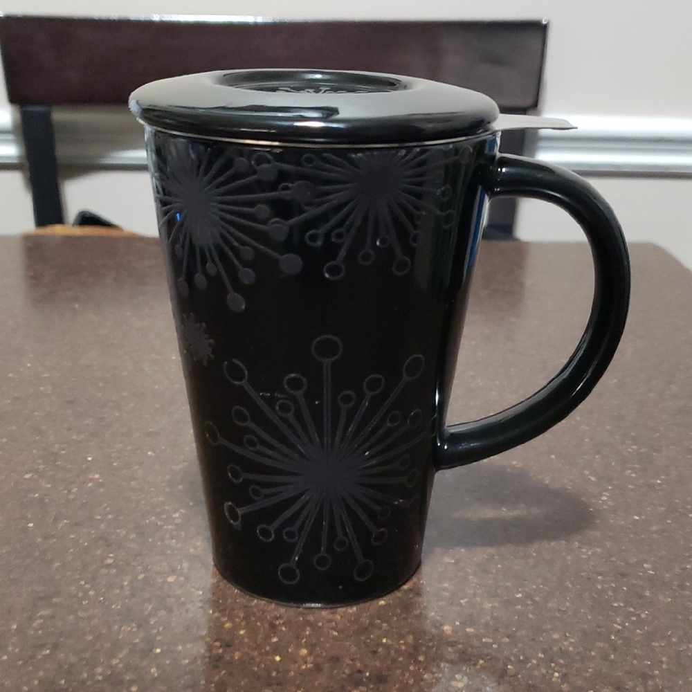 Davids Tea Nice black on black starburst design mug  including lid and Infuser